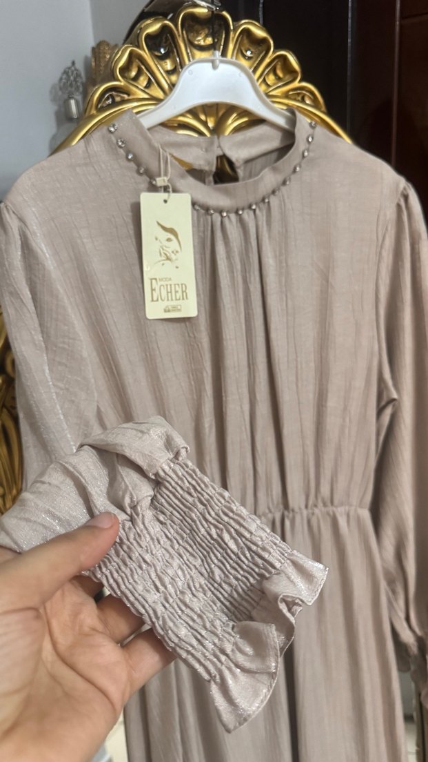 Bej Parlak Keten Uzun Elbise - Görsel 3