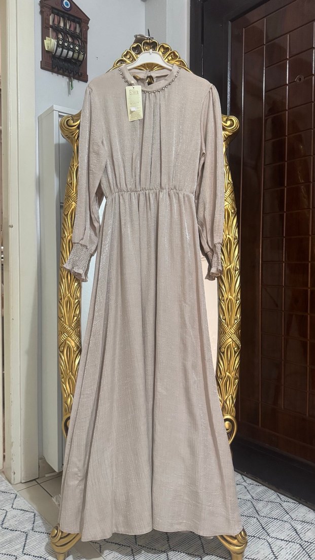 Bej Parlak Keten Uzun Elbise - Görsel 5