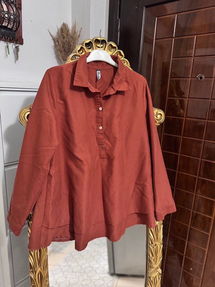 Düğmeli Kahverengi  Kadın Gömlek - Görsel 3