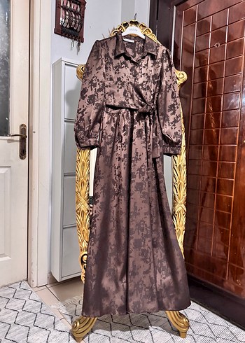 Kahverengi Uzun Elbise - Görsel 2