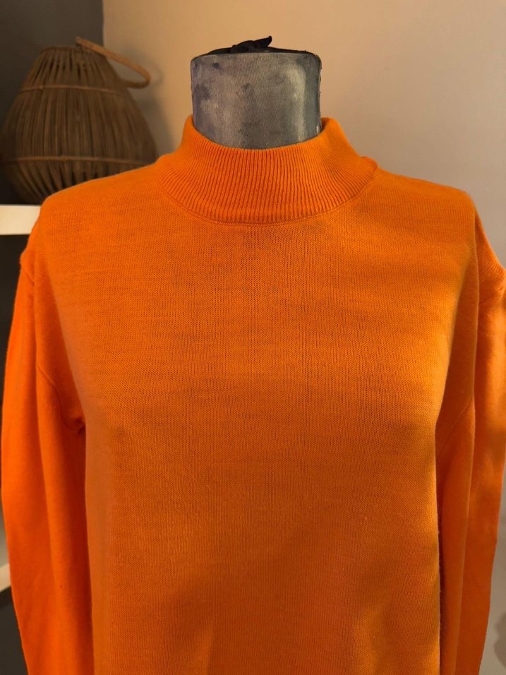 Turuncu Yüksek Yakalı Kadın Sweatshirt - Görsel 2