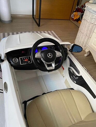  Beden Mercedes Akülü Araba