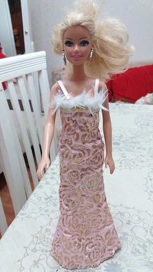 barbie bebek