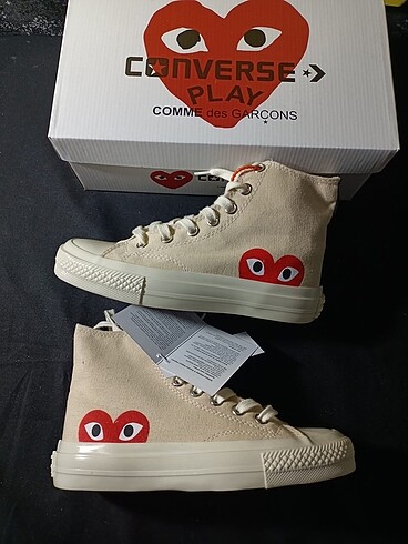 Converse x Comme Des Garcons Krem