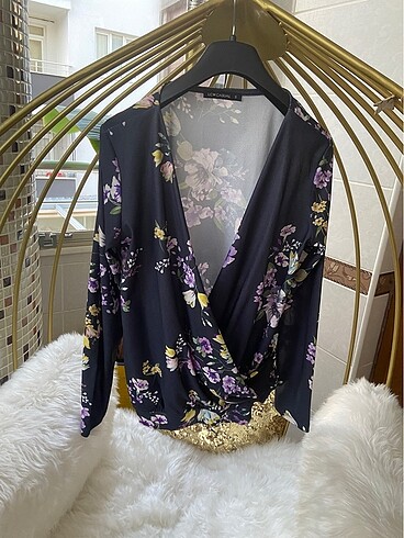 LC Waikiki LCW CASUAL ÇİÇEK DESENLİ KRUVAZE BLUZ