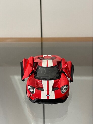  Beden FORD GT