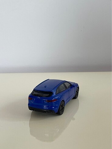  Jaguar model araba