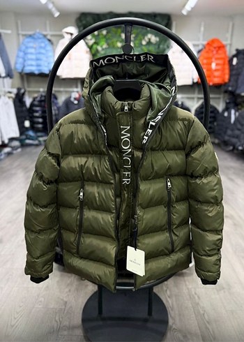 Moncler l
