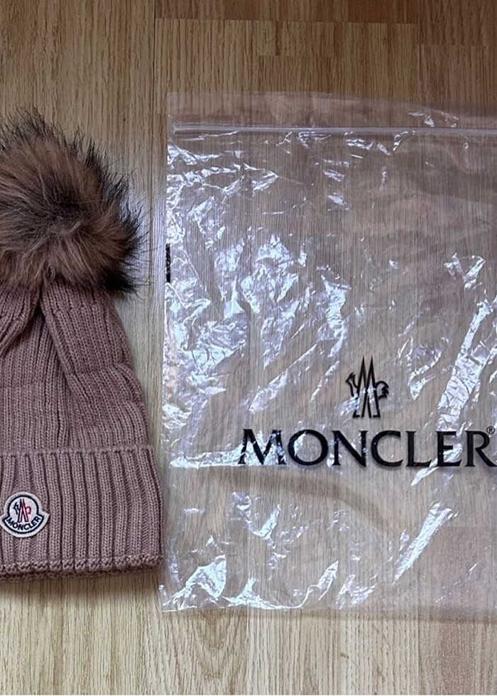 Moncler bere - Görsel 2