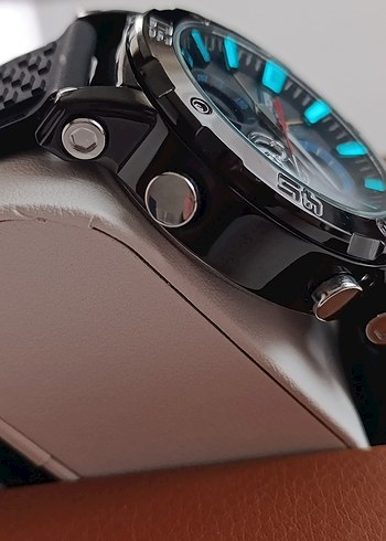 SIFIR KUTUDA, ORJİNAL SANDA DİJİTAL ve ANALOG KOL SAATİ - Görsel 3