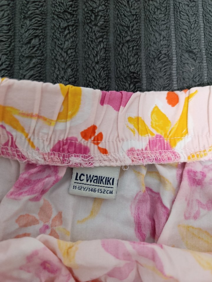 Pembe Desenli Fırfırlı Mini Etek - Görsel 3