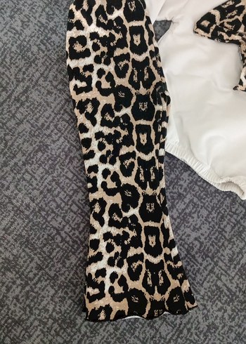 LC Waikiki Leopar Desenli Bebek Kız Takımı