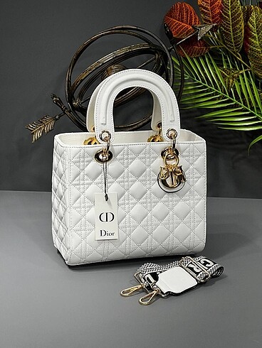 CHRISTIAN DIOR LADY BEYAZ