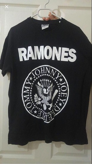 Ramones grup tişörtü 