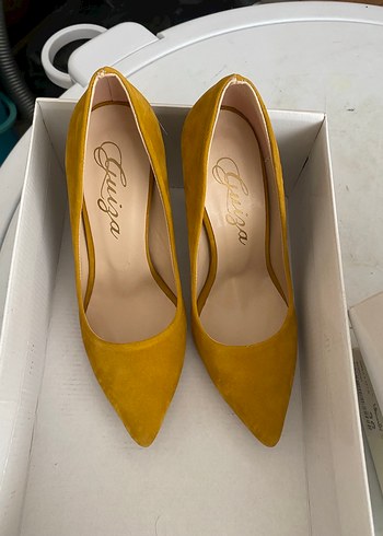 Sarı Süet Stiletto Kadın Ayakkabı - Görsel 2