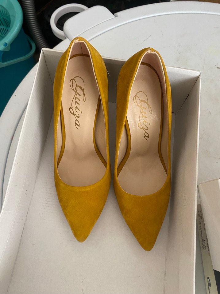 Sarı Süet Stiletto Kadın Ayakkabı - Görsel 3