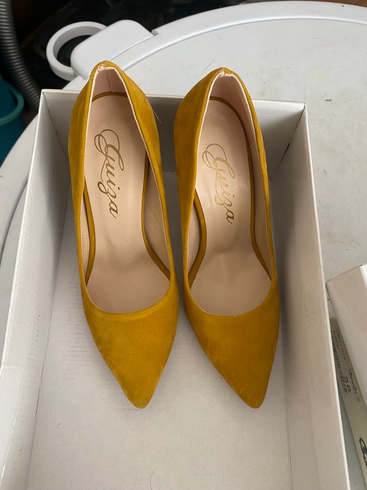 Sarı Süet Stiletto Kadın Ayakkabı - Görsel 2