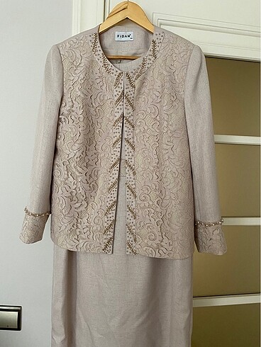 Pudra rengi ceketli tesettür abiye - Görsel 8