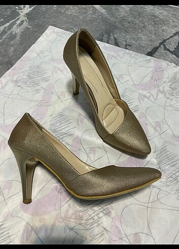 Stiletto ayakkabi