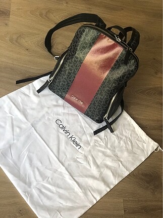 Calvin Klein çanta