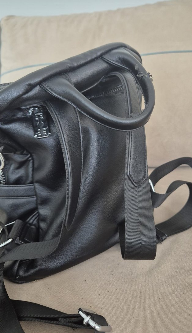 Siyah Deri Fermuarlı Sırt Çantası - Görsel 3