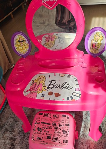 Barbie Temalı Renkli Pembe Çocuk makyaj masa tabure - Görsel 2