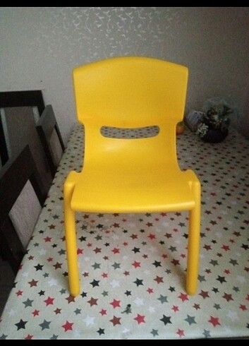 Sarı çocuk sandalye