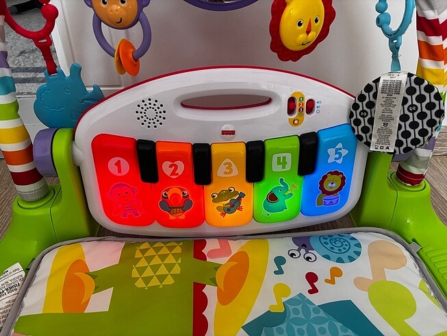  Beden Renk Fisher price delüx piyanolu oyun halısı