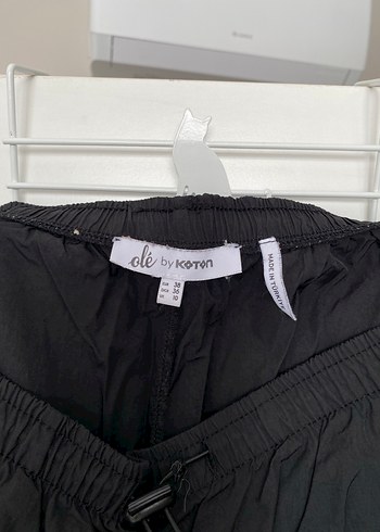 Siyah paraşüt pantolonu - Görsel 2