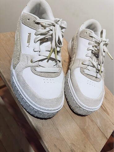 38 Beden beyaz Renk Puma sneakers