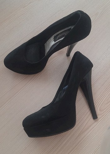 Siyah Süet Platform Topuklu Stiletto