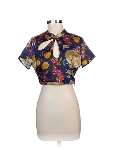 Zara Bluz %70 İndirimli.