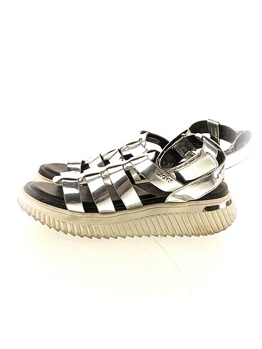 DKNY Sandalet %70 İndirimli.