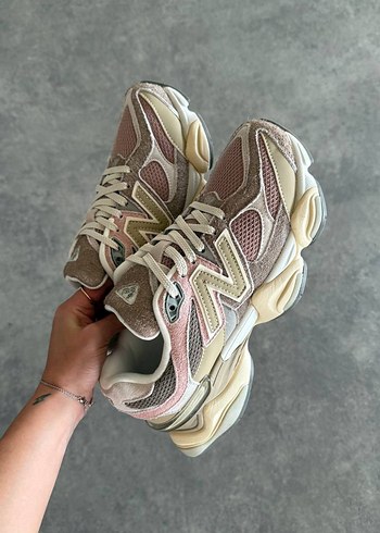 New Balance NEW BALANCE 9060 LANDSLIDE MUSHROOM