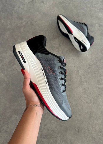Skechers