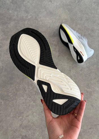 42 Beden Skechers