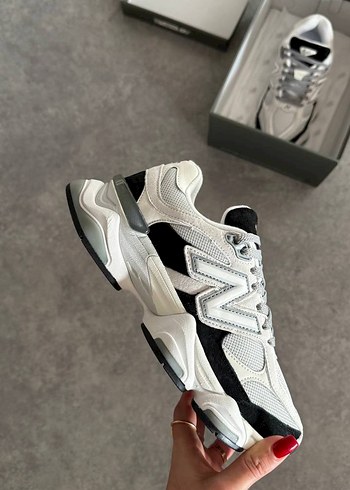 38 Beden New Balance 9060 Grey Jet Black