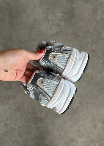 New Balance New Balance 740 Silver unisex