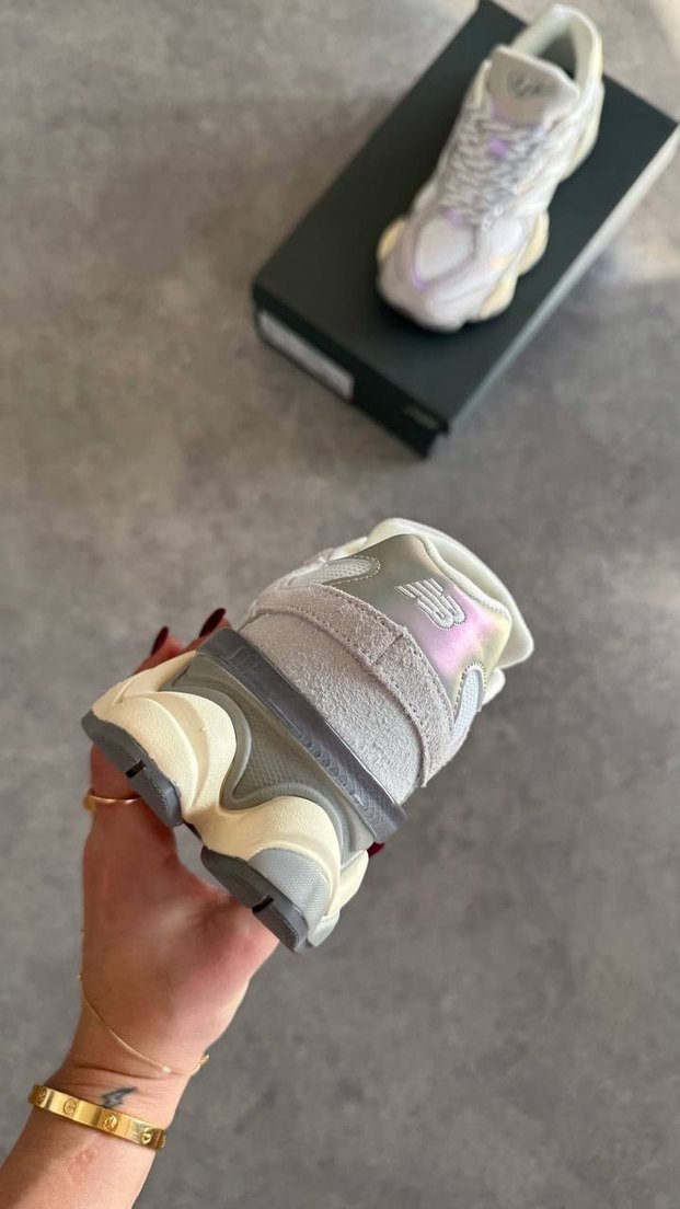 New Balance 9060 Light Grey White - Görsel 2