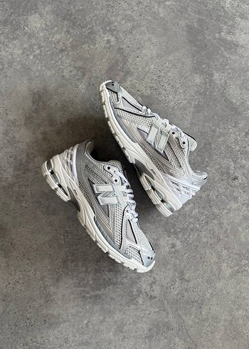 38 Beden beyaz Renk New Balance 1906R Silver