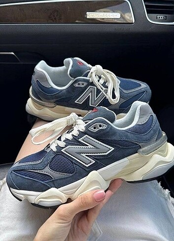 New Balance 9060