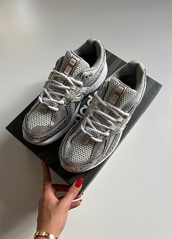 38 Beden çeşitli Renk New Balance 1906r silver