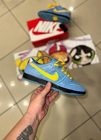 Nike Powerpuff Girls SB Dunk Low 