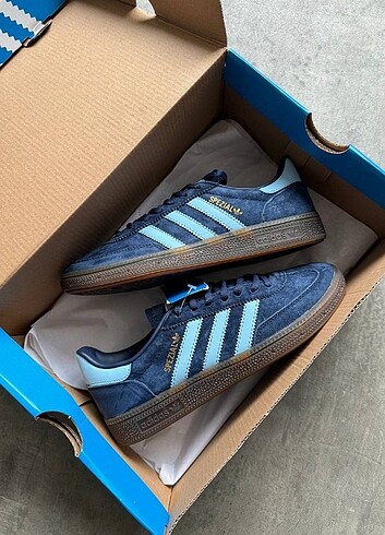 38 Beden çeşitli Renk Adidas spezial navy