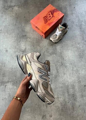 New Balance 9060 SEA SALT SURF Unisex