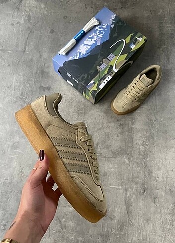 Clarks 8th Street Samba? Beige