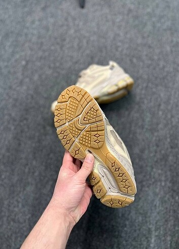 New Balance New Balance 1906R Carduro Beige