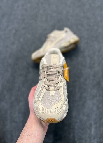 38 Beden New Balance 1906R Carduro Beige
