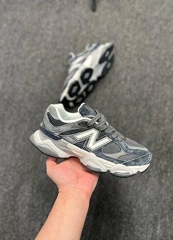New Balance 9060 Black Phantom Magnet Silver 