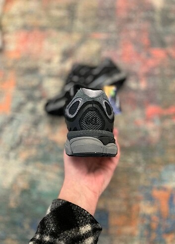 42 Beden Asics Gel Nyc Graphite Black 